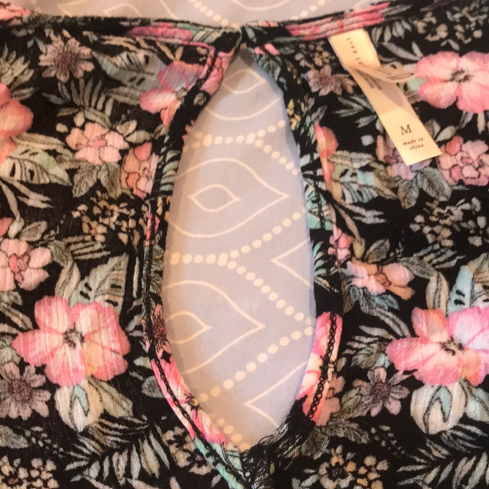 Romper - Picture 3 of 4